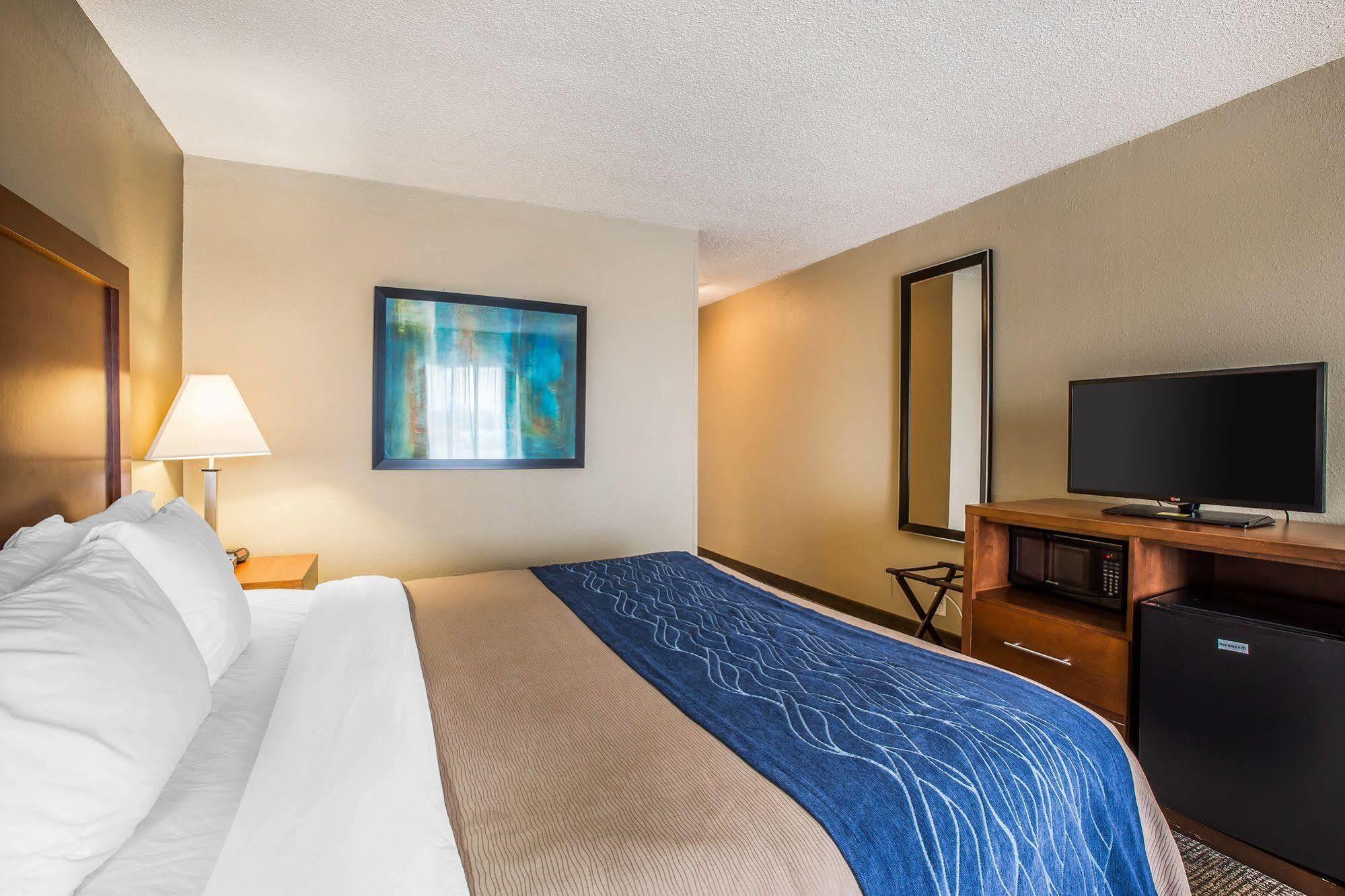 Four Points By Sheraton Brunswick Exterior photo